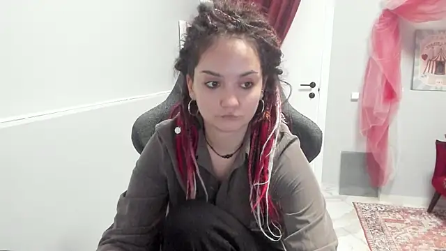 SamantaLong webcam