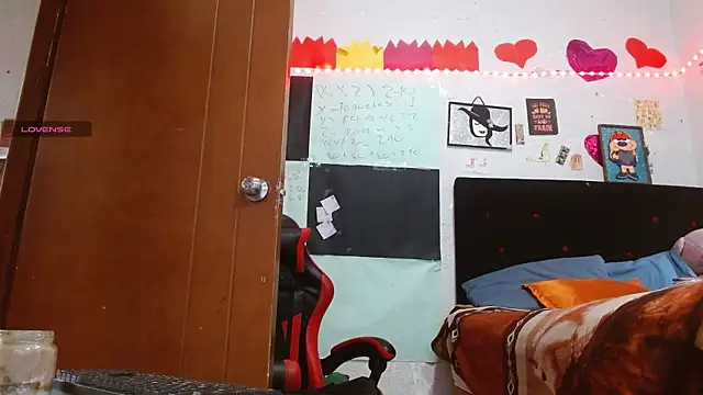 Saray_extrovert_ webcam