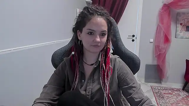 SamantaLong webcam