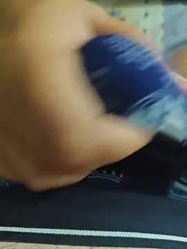 MadaamJizz_DickLewd webcam