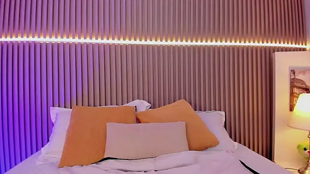 Victoria_Rosee webcam