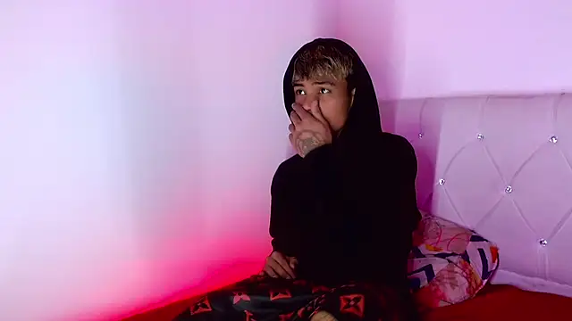 Angel_foxc13 webcam