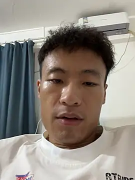 Mr_iphone11 webcam