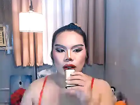 TSbrianaHugeCock webcam