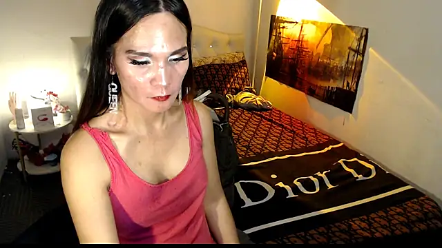 NinaDOM4CUM webcam