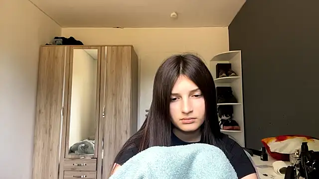 spanishrooter - SpanishRooter's free webcam - UK Sex Cams