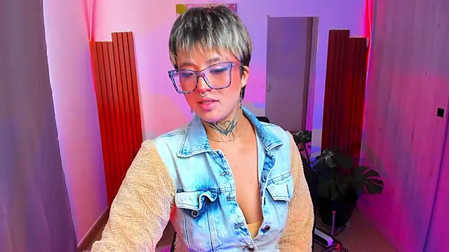 Rebeka-baker webcam