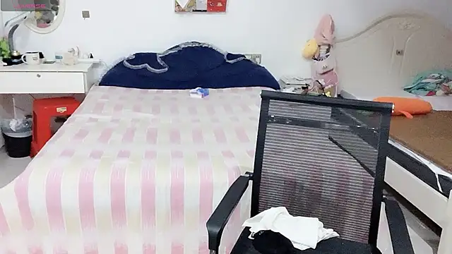 miaomiao-99 webcam