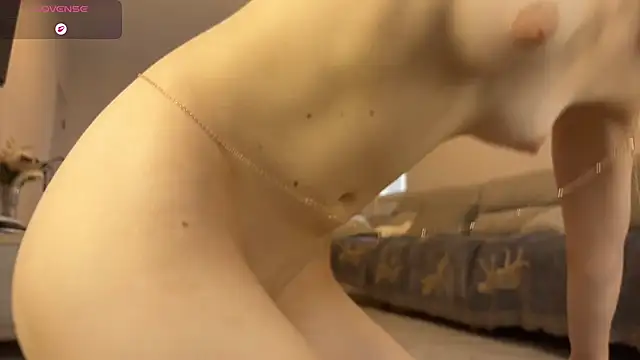 Elara__ live sex cam