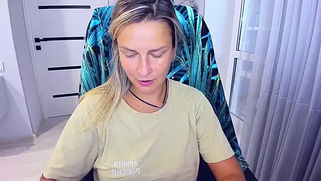 AlexiaDarren webcam
