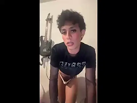 luiscachondito99 webcam