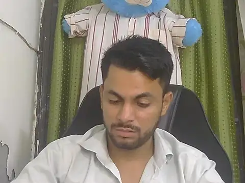 Stubborndesiboy webcam