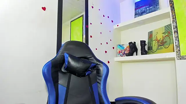 Raven_Rouge_ webcam