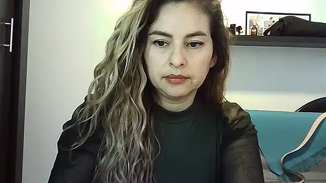 Valery__Rouse_ live cam on StripChat
