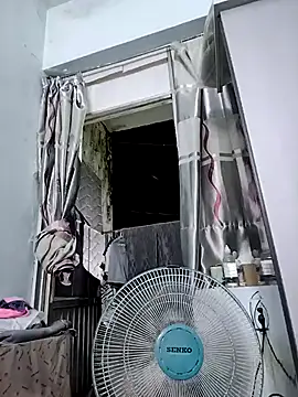 simsim-00 live cam on StripChat