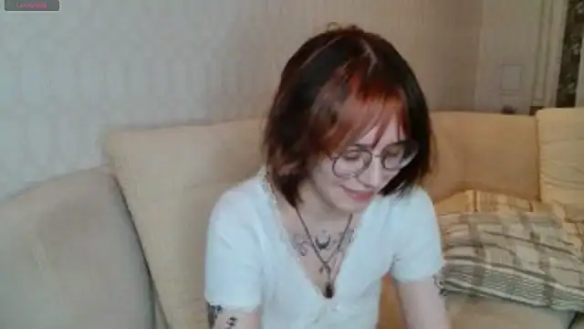 KellePourier live cam on StripChat