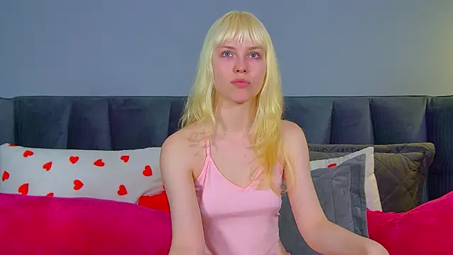 HannahHollis live cam on StripChat