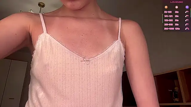 LinaFlamie webcam