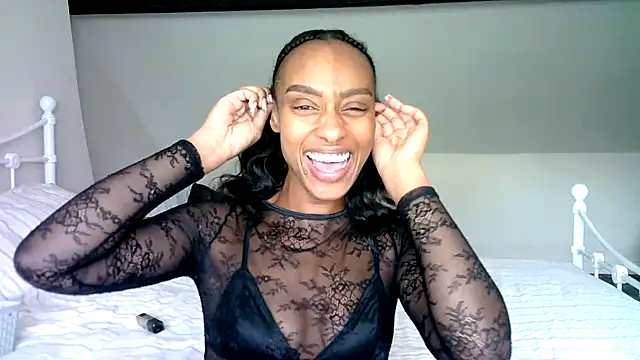 Hazel_Dollxx 🌂 live online webcam