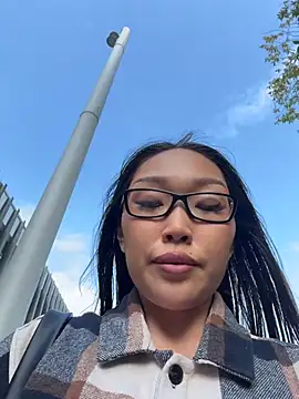 trytomakememoam webcam