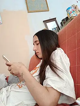nereaten1_ live cam on StripChat