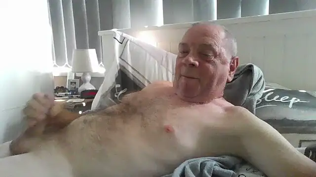 gibbo62 (M grandpa) - #bisexuals #british-models #european #grandpas #masturbation #medium #recordable-publics #shaven #small-audience #uncut #white