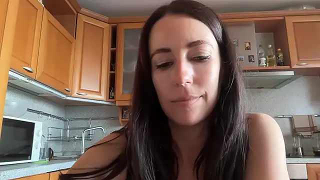 Flamingo_Queen live cam on StripChat