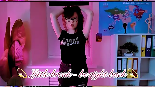 CarolGiggly webcam