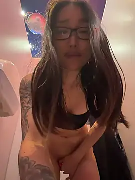 trytomakememoam webcam