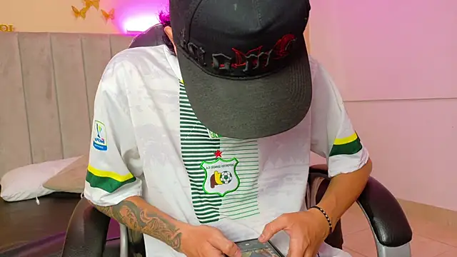 Nascary_Fox webcam