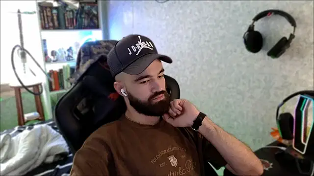 _Serious_Man webcam