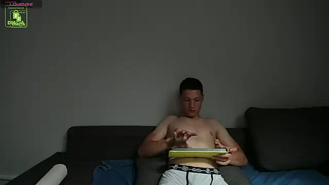 Nikolas_OConnel webcam