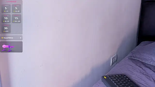 maddy__howard webcam