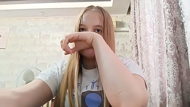 Lali_Boms webcam
