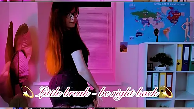 CarolGiggly webcam