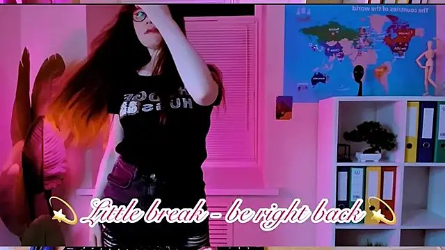 CarolGiggly webcam