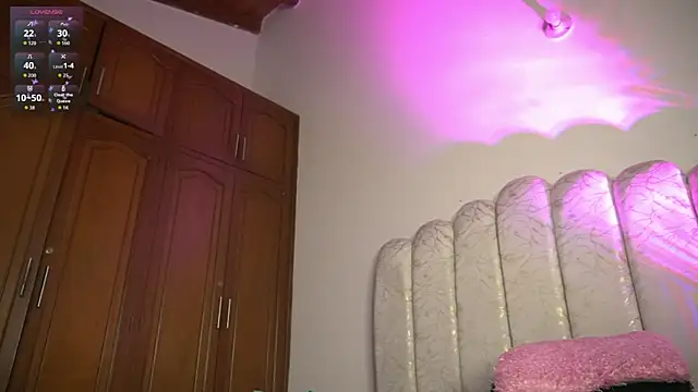 pocahotass_11 webcam