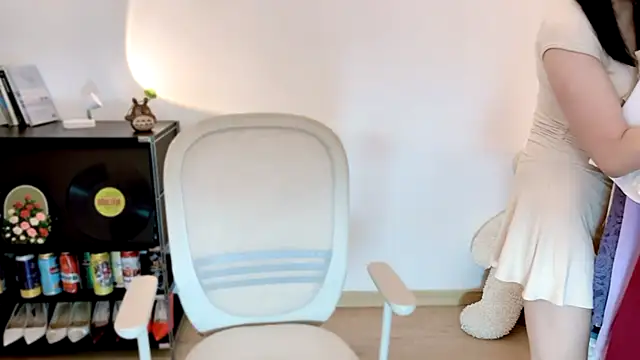 Onechestnut webcam