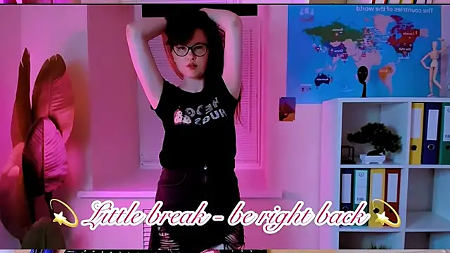 CarolGiggly webcam