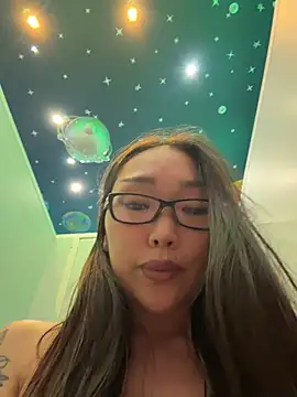 trytomakememoam webcam