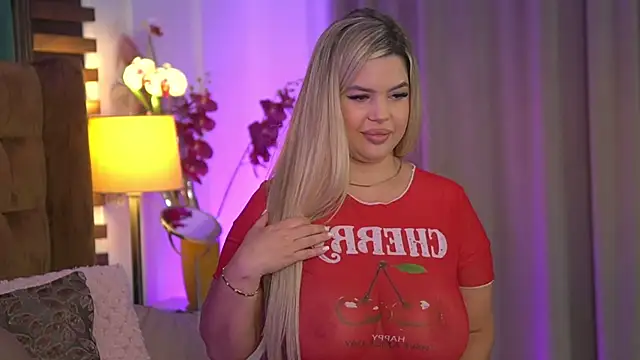 SophieBoobsX webcam
