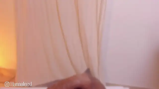 hanna_lee02 webcam