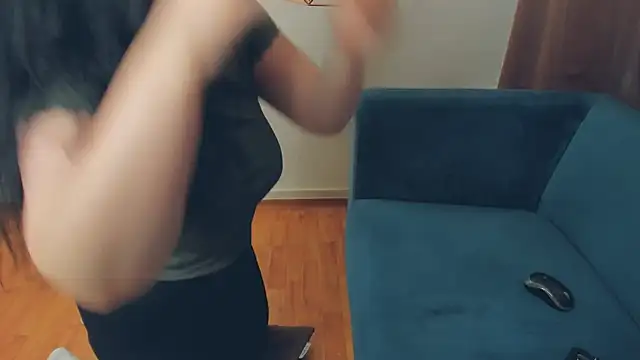 BrilliantGirll webcam