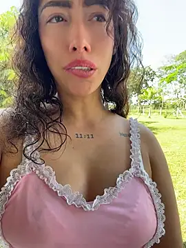 roxyrougee webcam