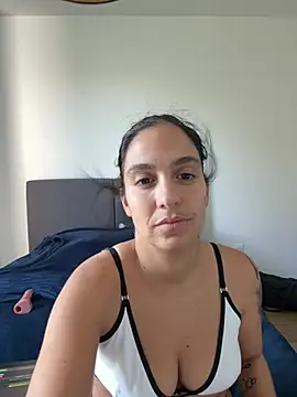 LaPetiteKim webcam