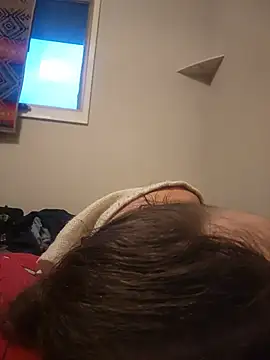 LilWhyteBoiGamer webcam