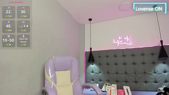 scarletcherry18 webcam