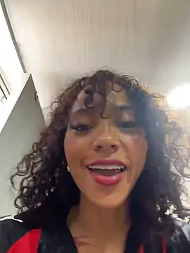 LizStorm_ webcam
