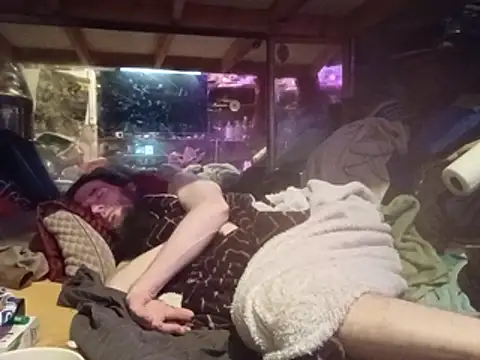 nearby_causual webcam