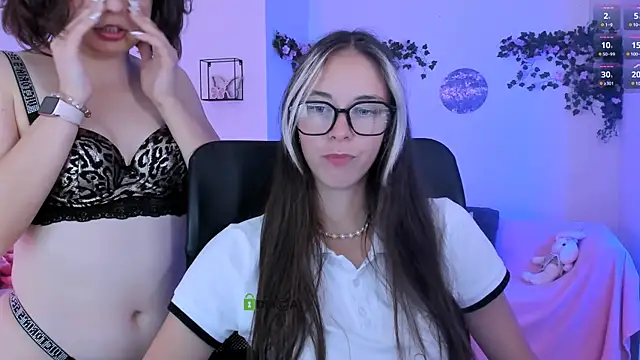 mia_mooon_ webcam